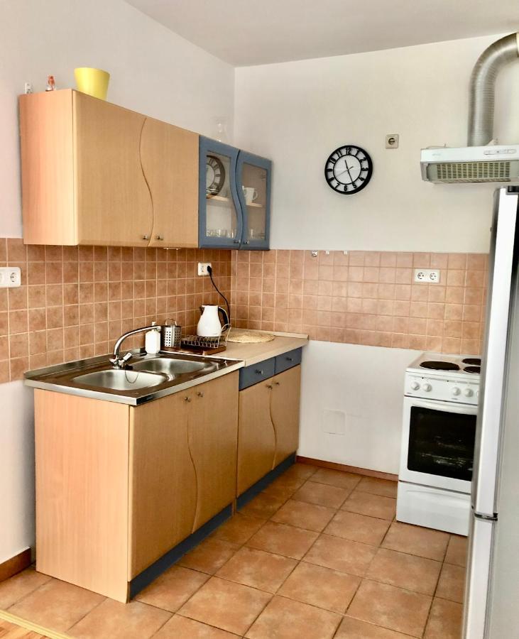 - Center West Apartamento