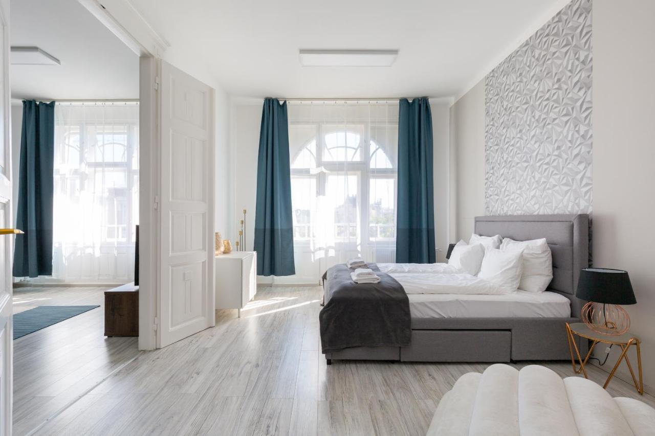Designer On The Broadway W 2br, Ac And Panorama Balcony Lägenhet Budapest