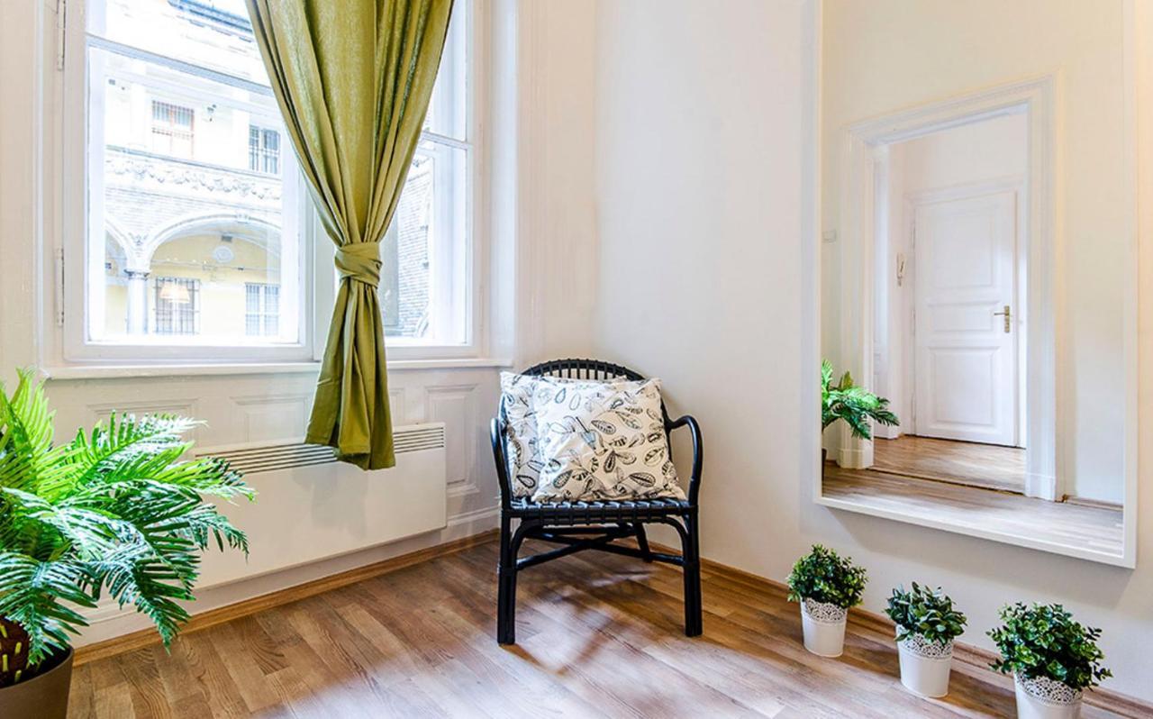 Apartment Cozy 2 Bedroom In Terez Boulevard.