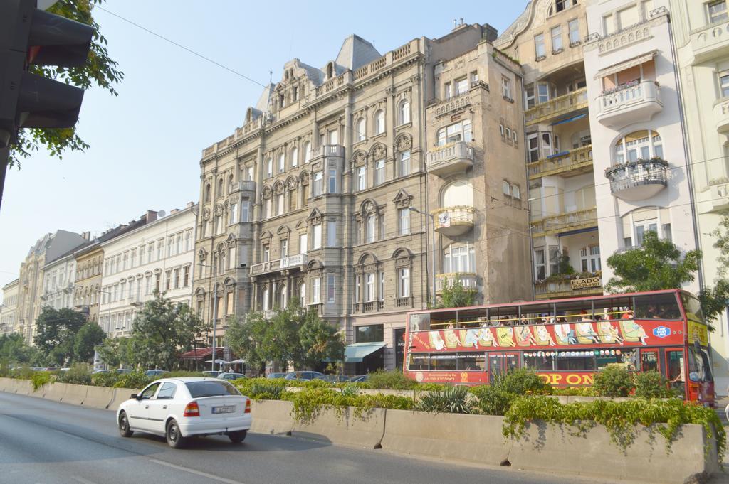 Riverside Danube Pensionat *