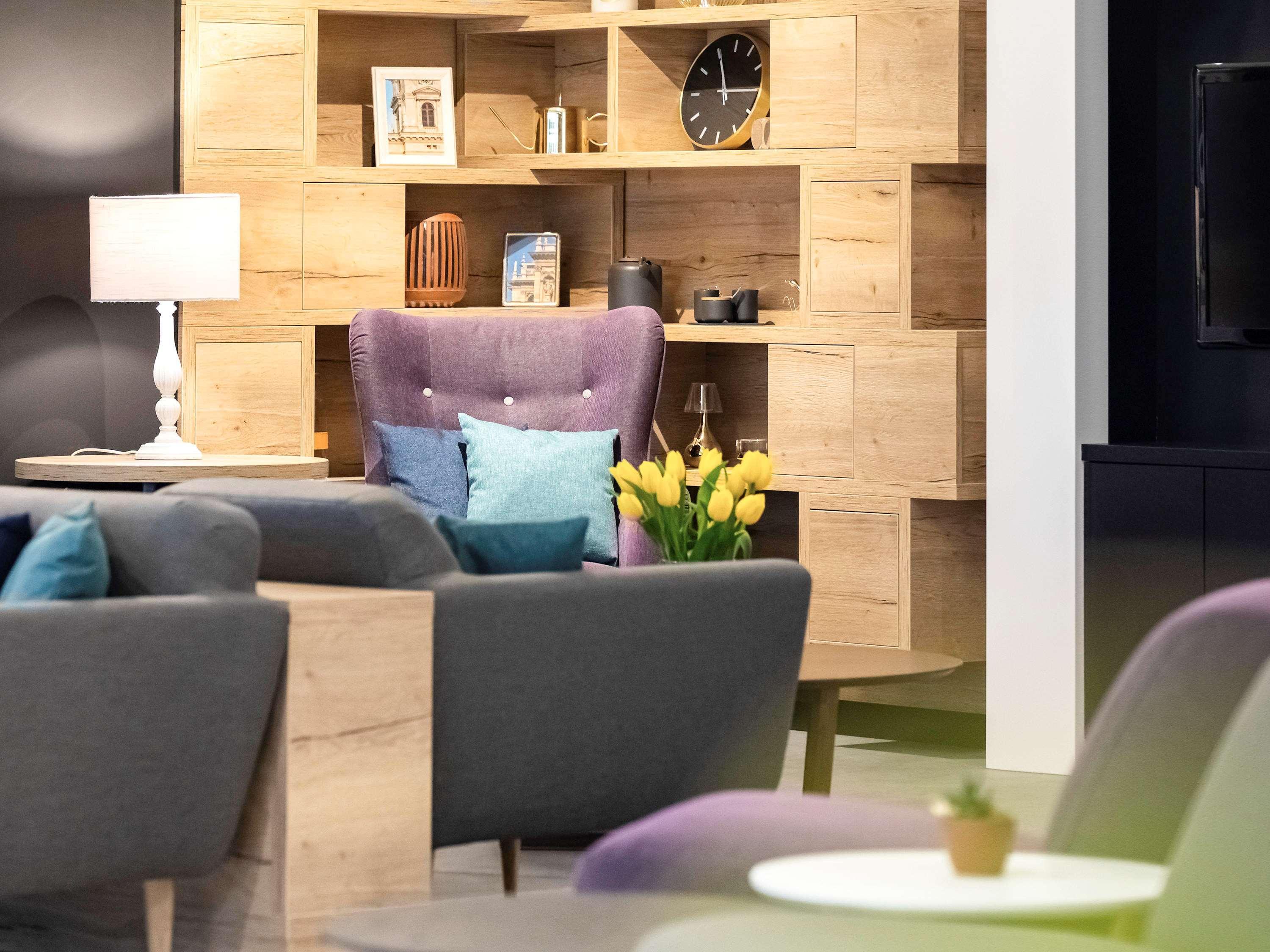 Mercure Center