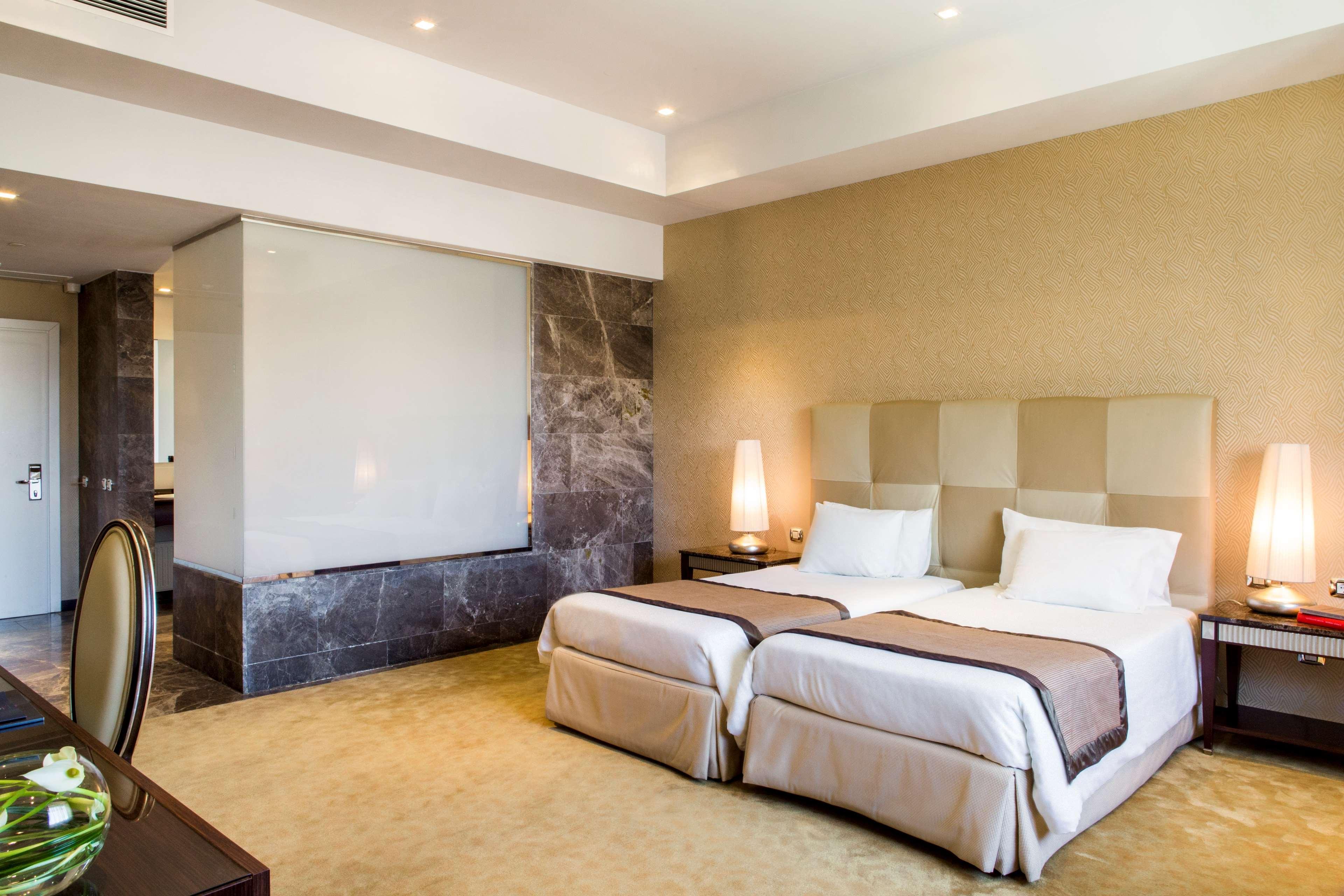 Anantara New York Palace - A Leading Of The World Hotel