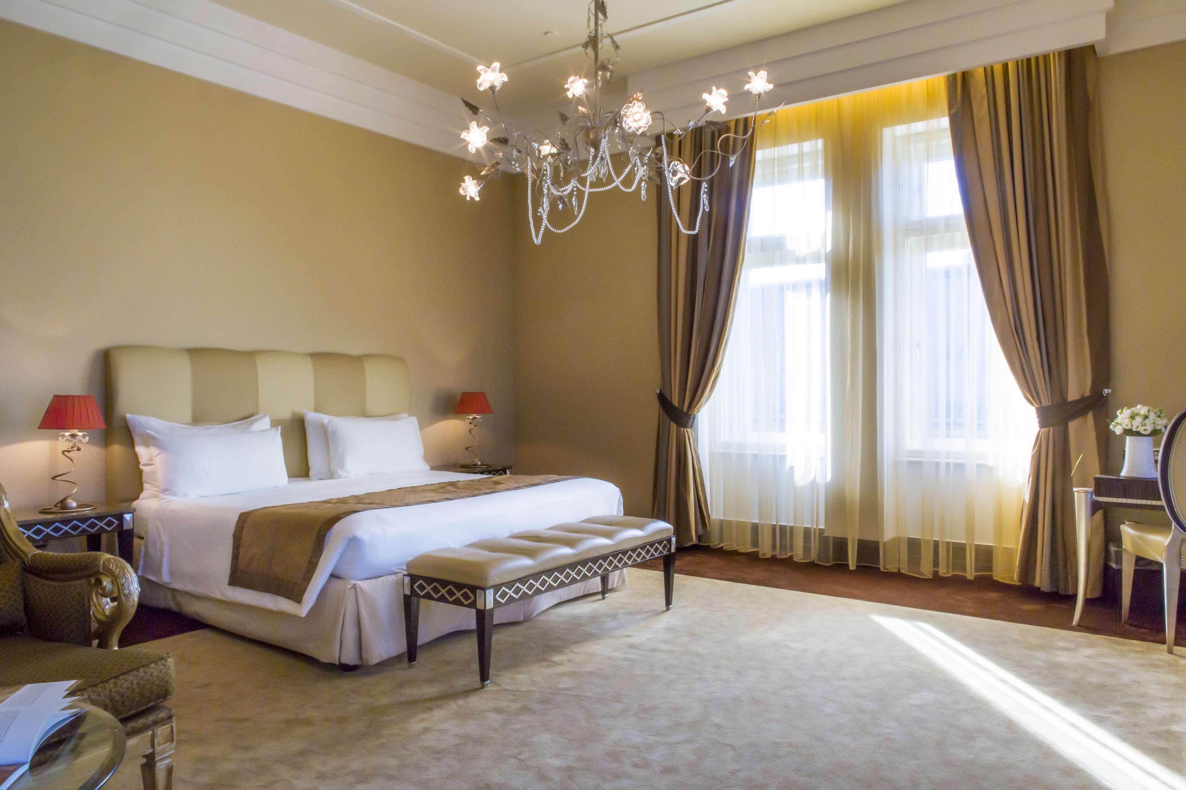 Anantara New York Palace - A Leading Of The World 5*