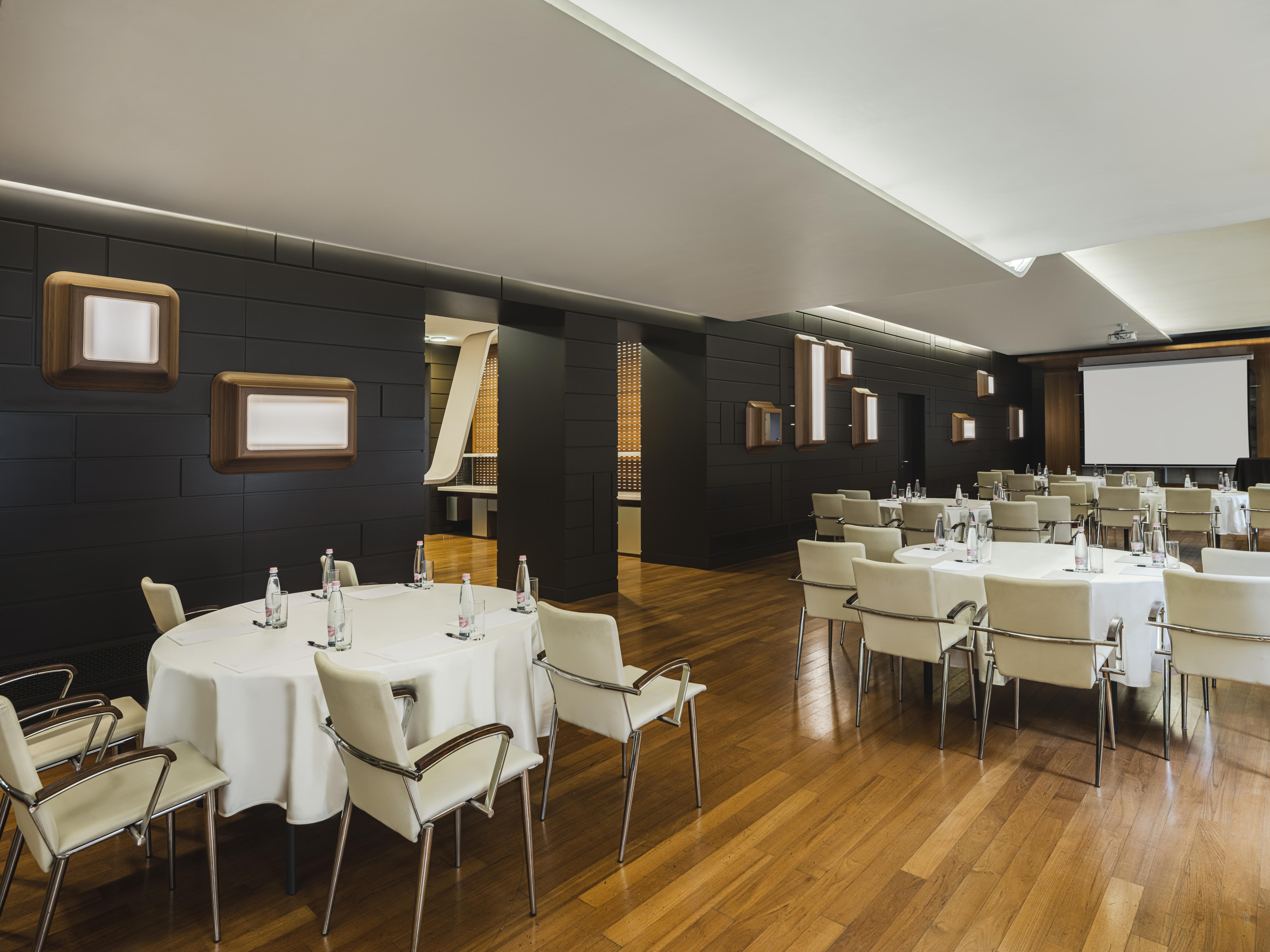Anantara New York Palace - A Leading Of The World Hotel 5*