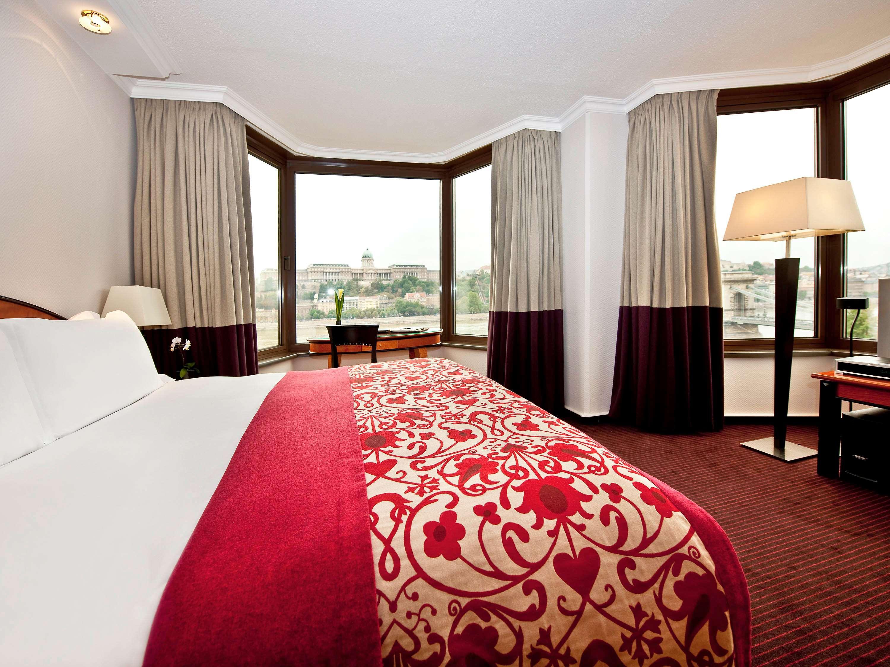 Sofitel Chain Bridge