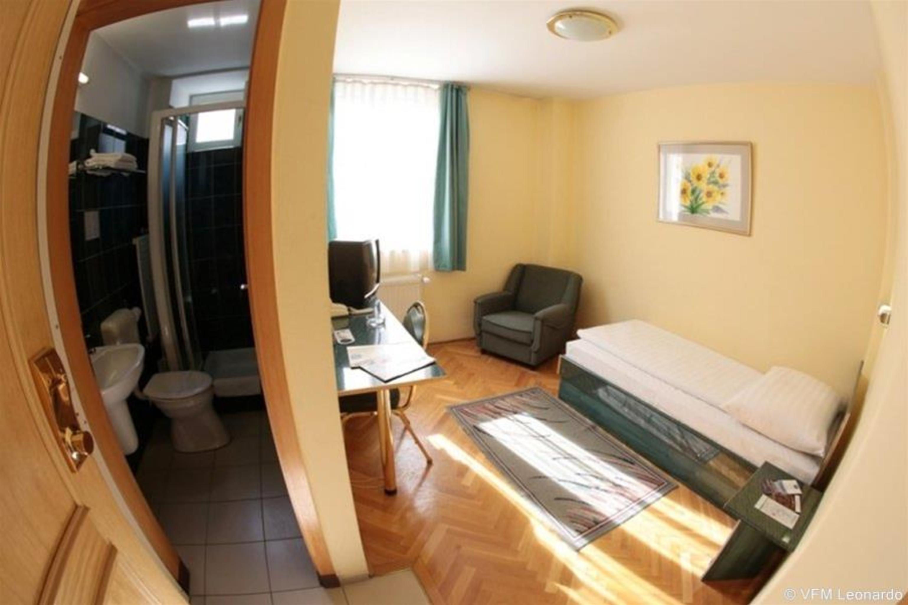 Bara 3* Budapest