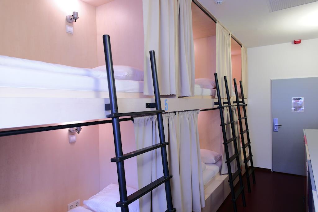Maverick Soho Hostel *