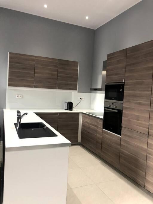Renovated And Spacious Two-bedroom In