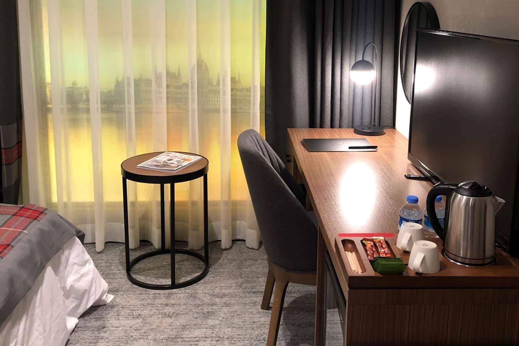 Hotel Ramada By Wyndham Center 4*