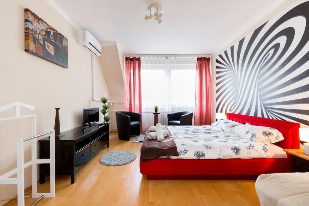 Aranykez 4-6: Downtown Appartement *