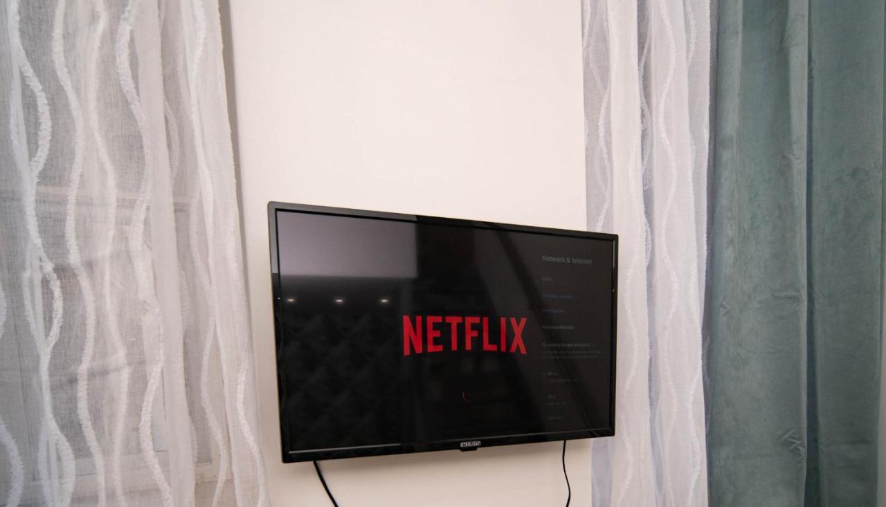Free Parking! Linden Apartment, Ac, Smart Tv, Wifi * Budapešť
