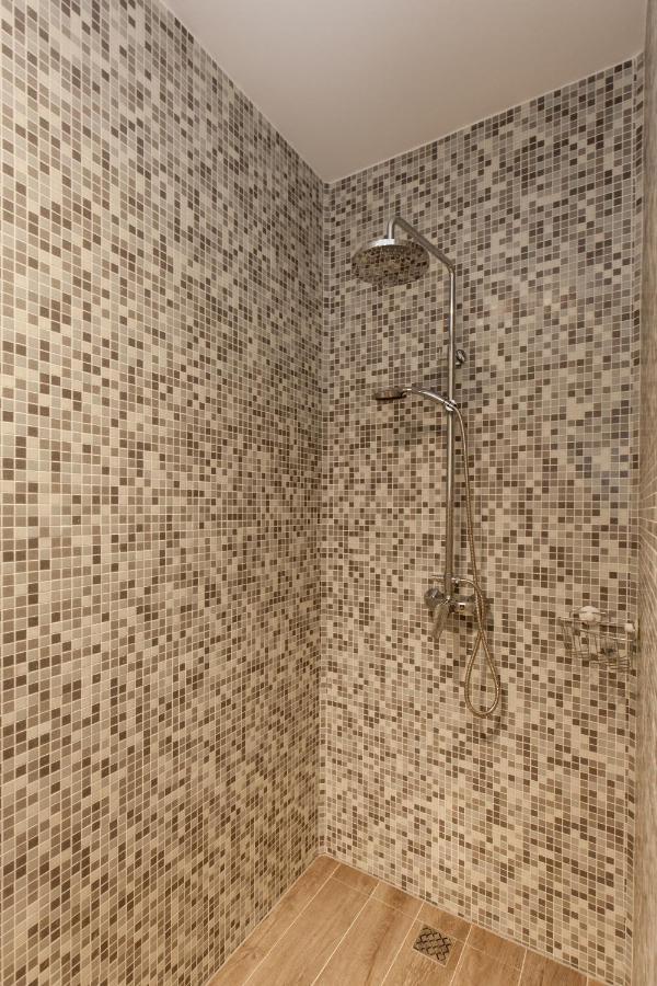 Annie's 3 Bed And 3 Bathroom Appartement *
