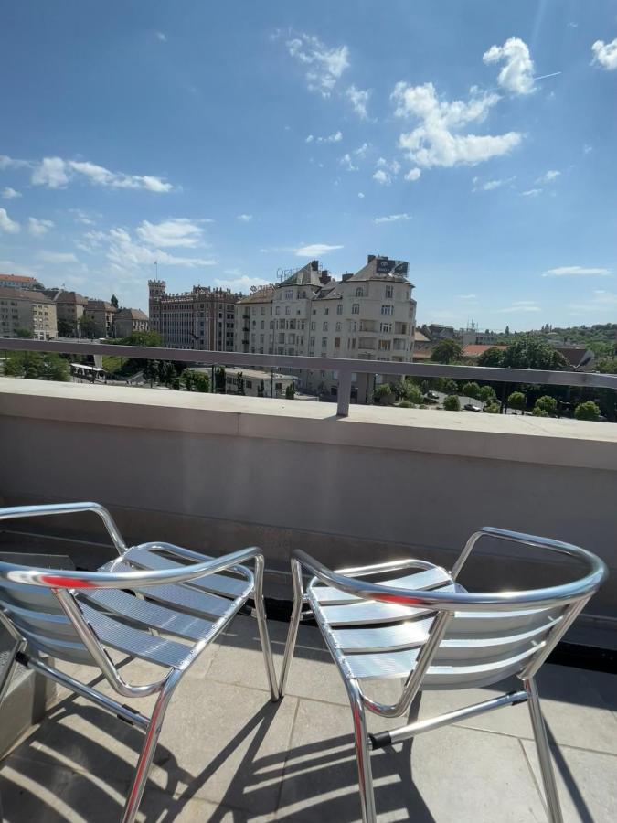Apartahotel Camille Apartmanhouse