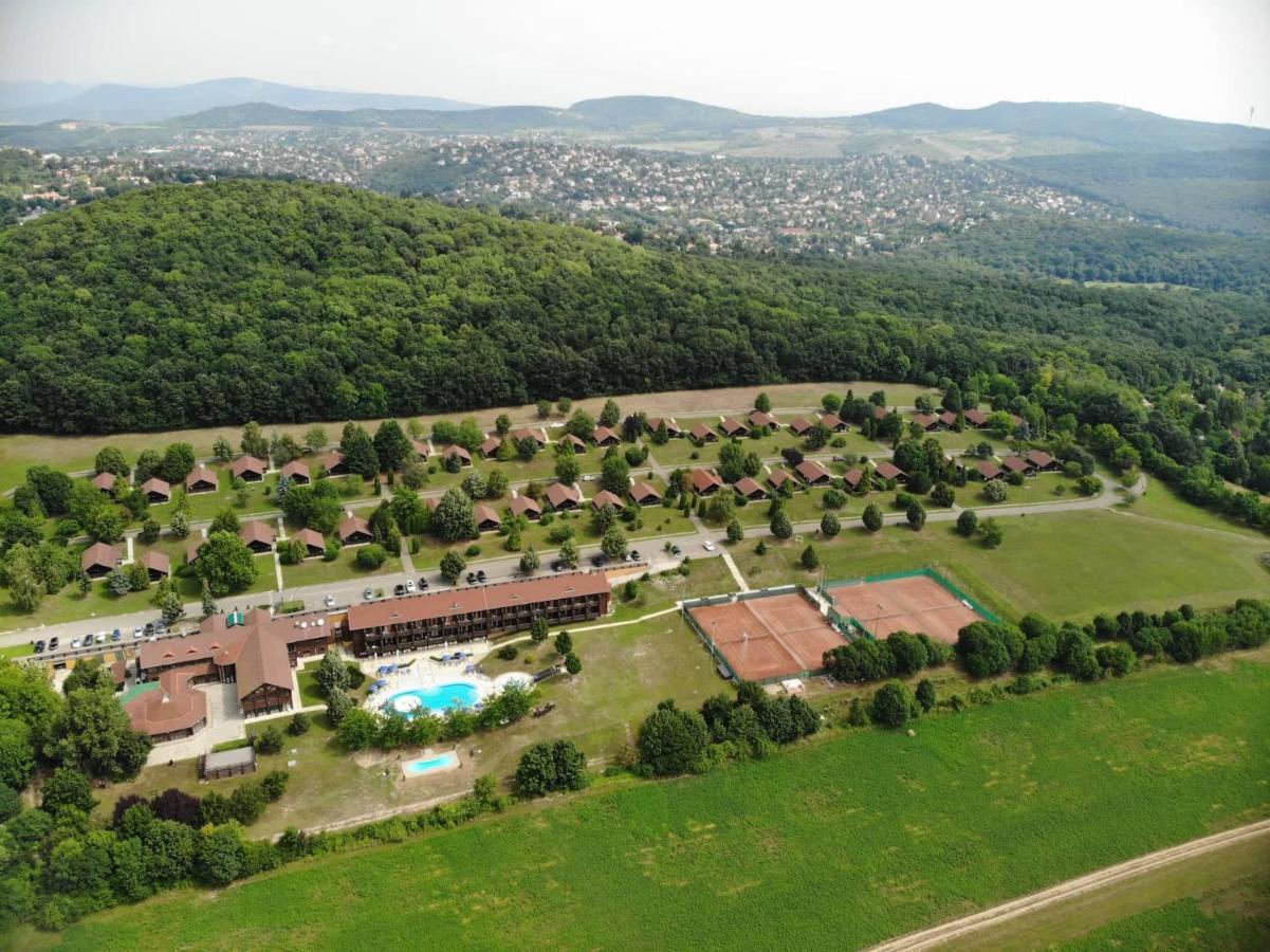 Petneházy Club