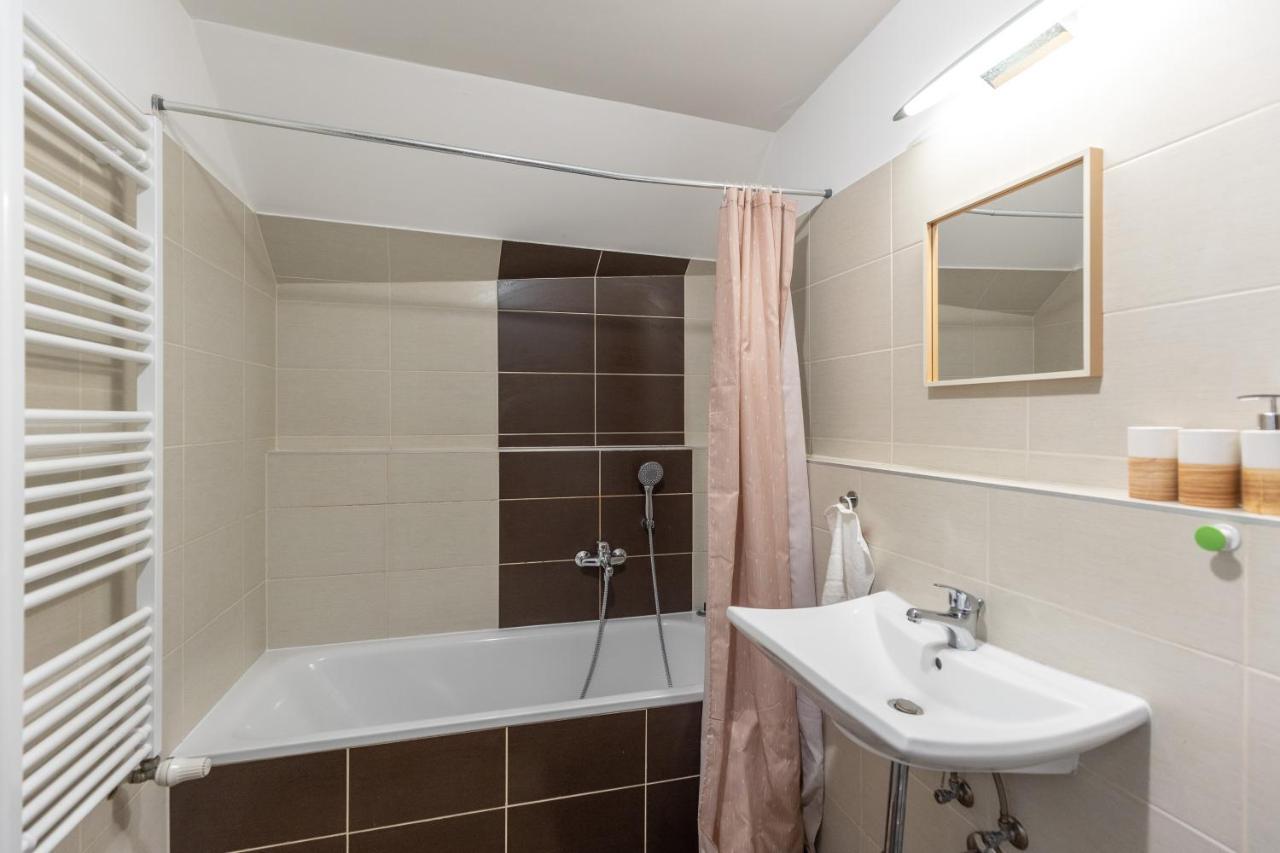 Apartamento Prtr W/ Free Parking
