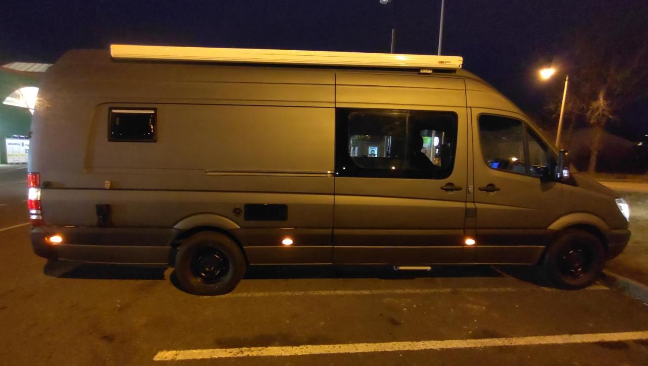 Vip Caravan Motorhome - Lakoauto Campingplads Budapest