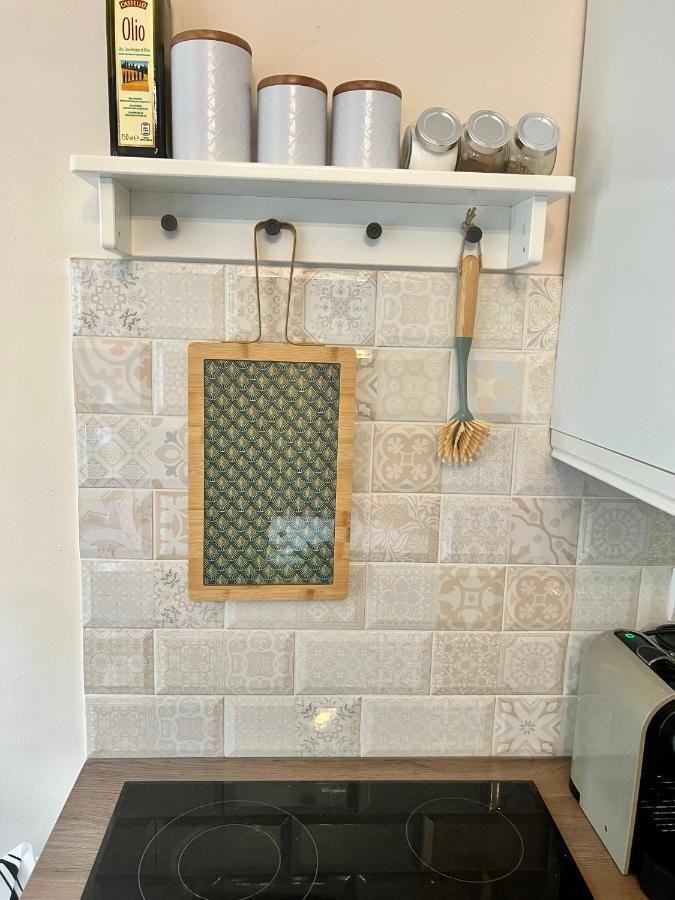 Adorable, Cosy At The Heroes' Square Apartment
