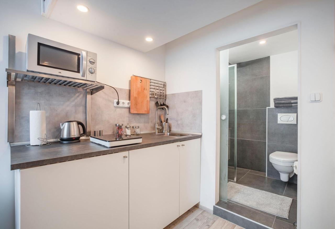 Apartment D'crown Residences