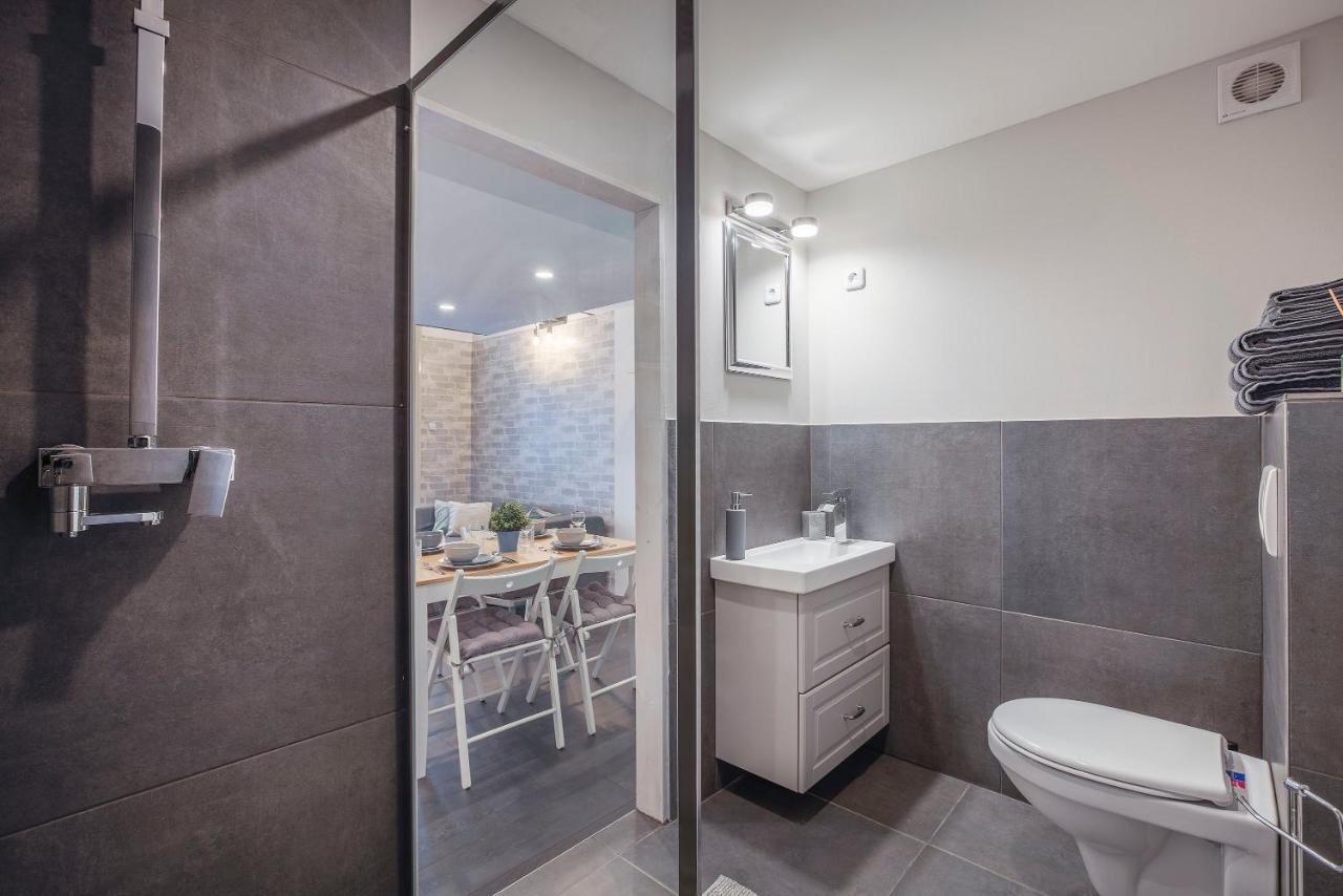D'crown Residences *