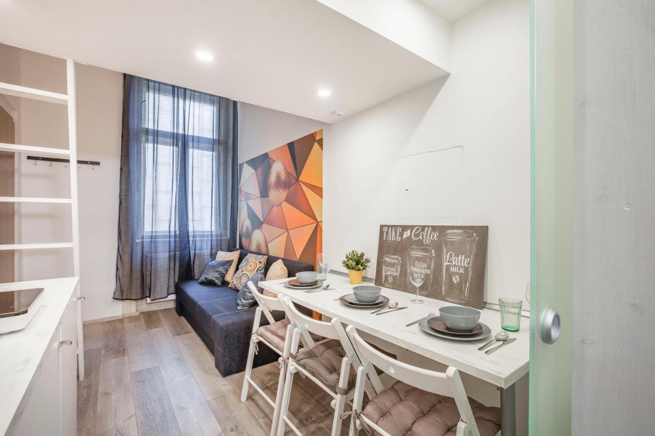 D'crown Residences *