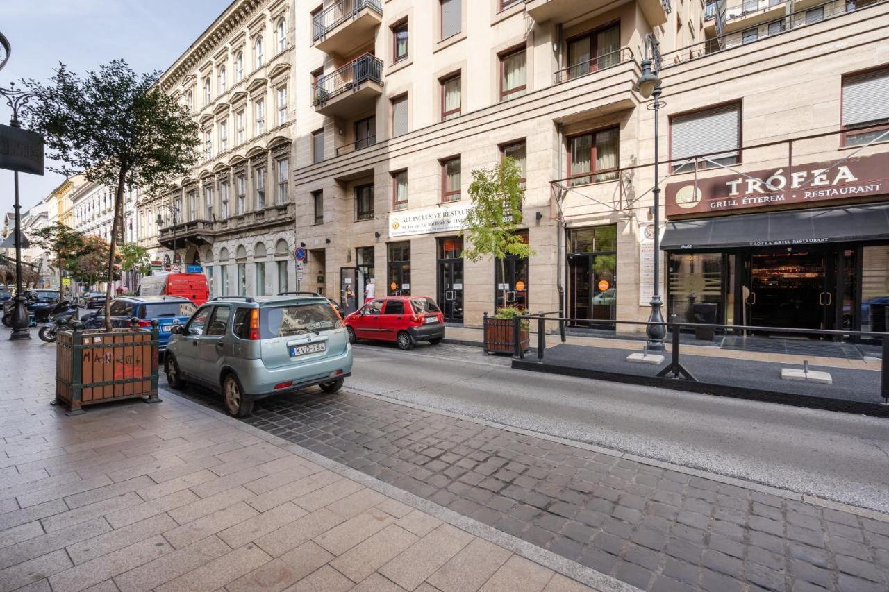 King Care With A/c * Budapest