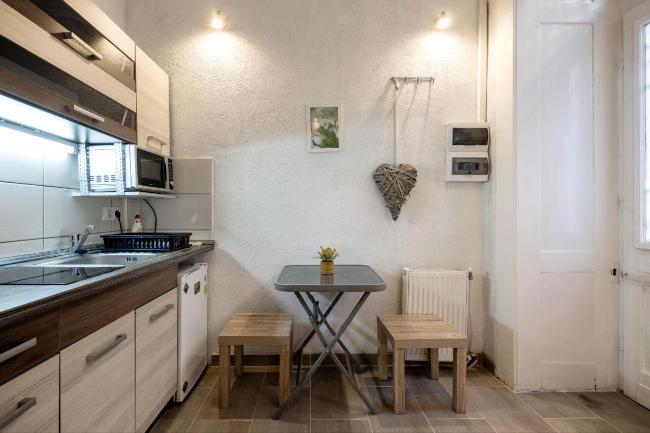 Akacfa 27-1 Center With Aircon * Budapest