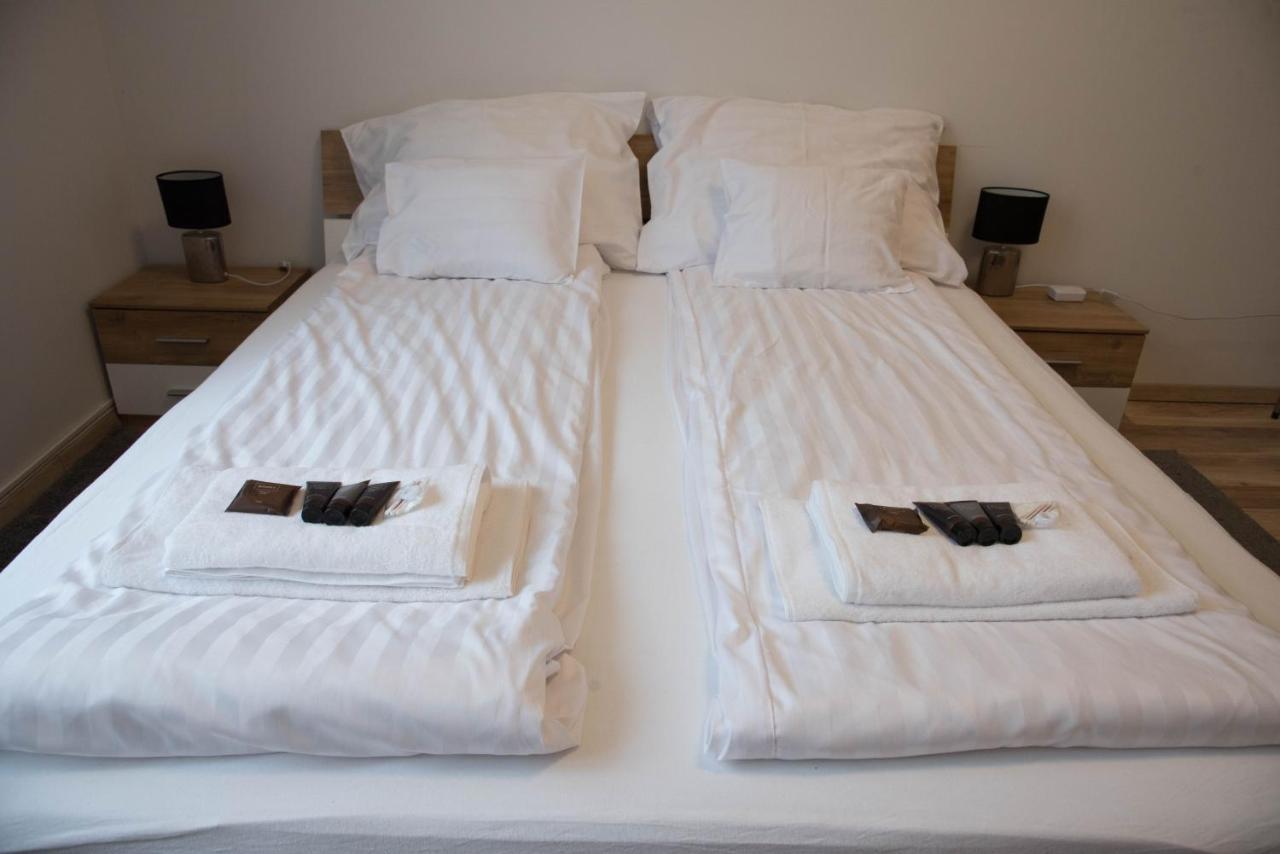 Molnar Cozy Center Retreat For 2 Ac & Perfect Location! Budapest