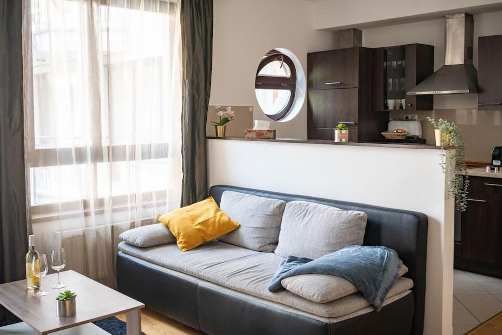 Lägenhet Free Parking! Soho 304, 4 Ppl, Ac, Fast Wifi, Smart Tv