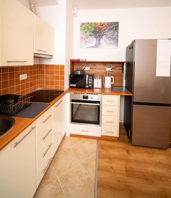Free Parking Orange Apart. - 2ppl, Smarttv, Wifi+ Budapest