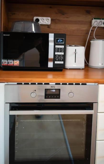 Apartment Free Parking Orange Apart. - 2ppl, Smarttv, Wifi+