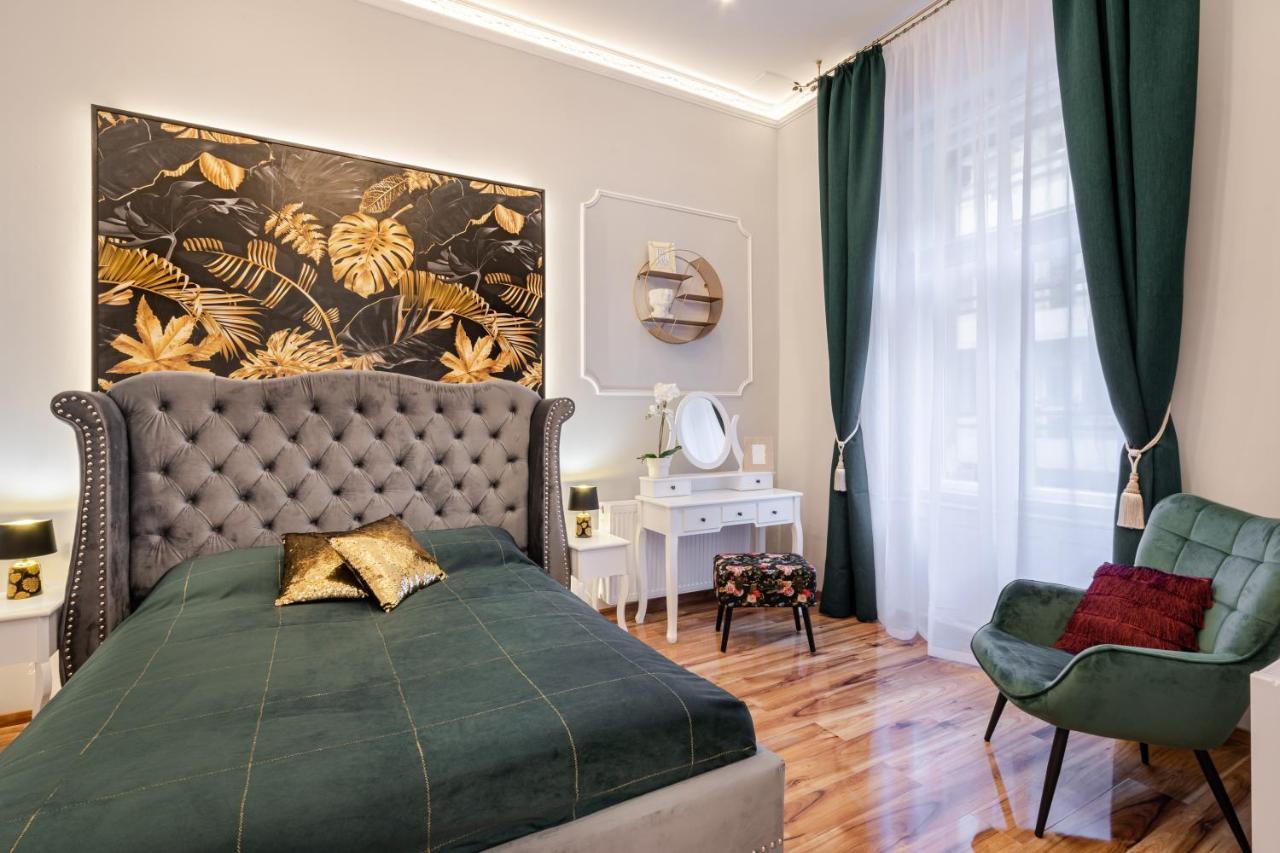 Premium Art Deco At Broadway // 4bdr & 3br Apartamento