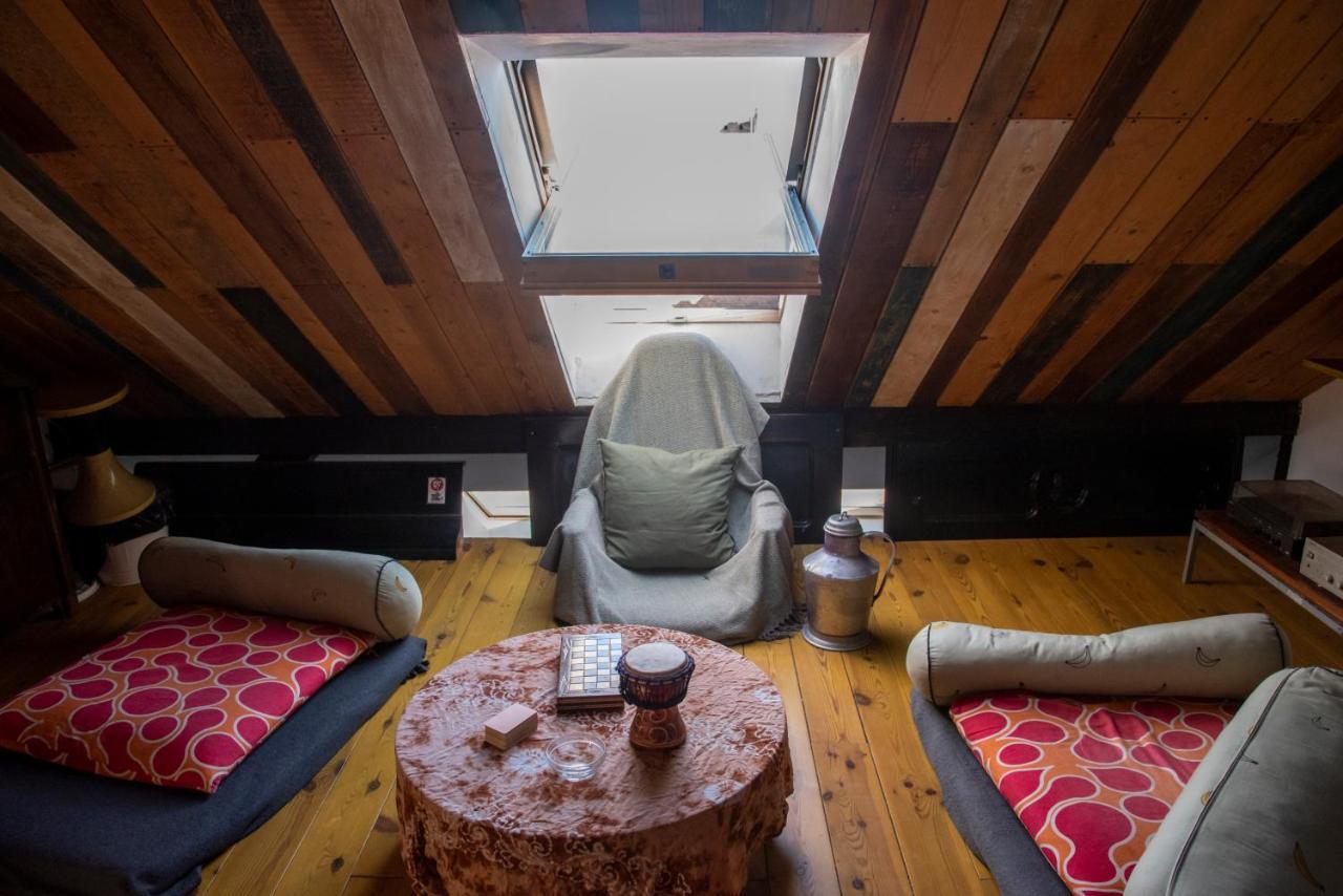 Nest * Budapest
