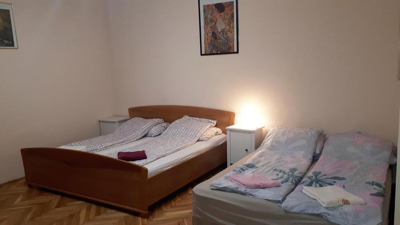 Garibaldi Apartman *