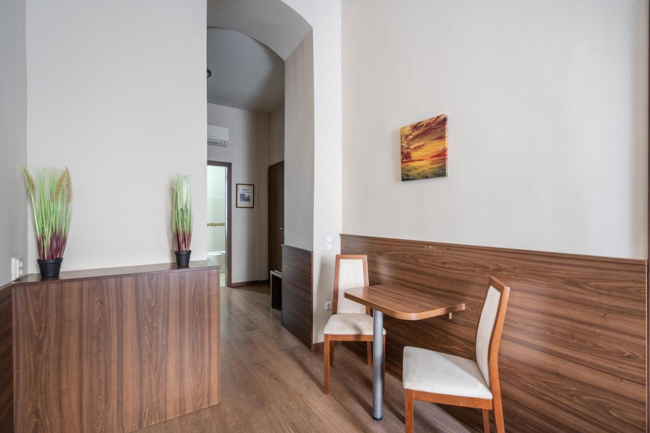 Elit Boutique Rooms- Location by bqa Budapest
