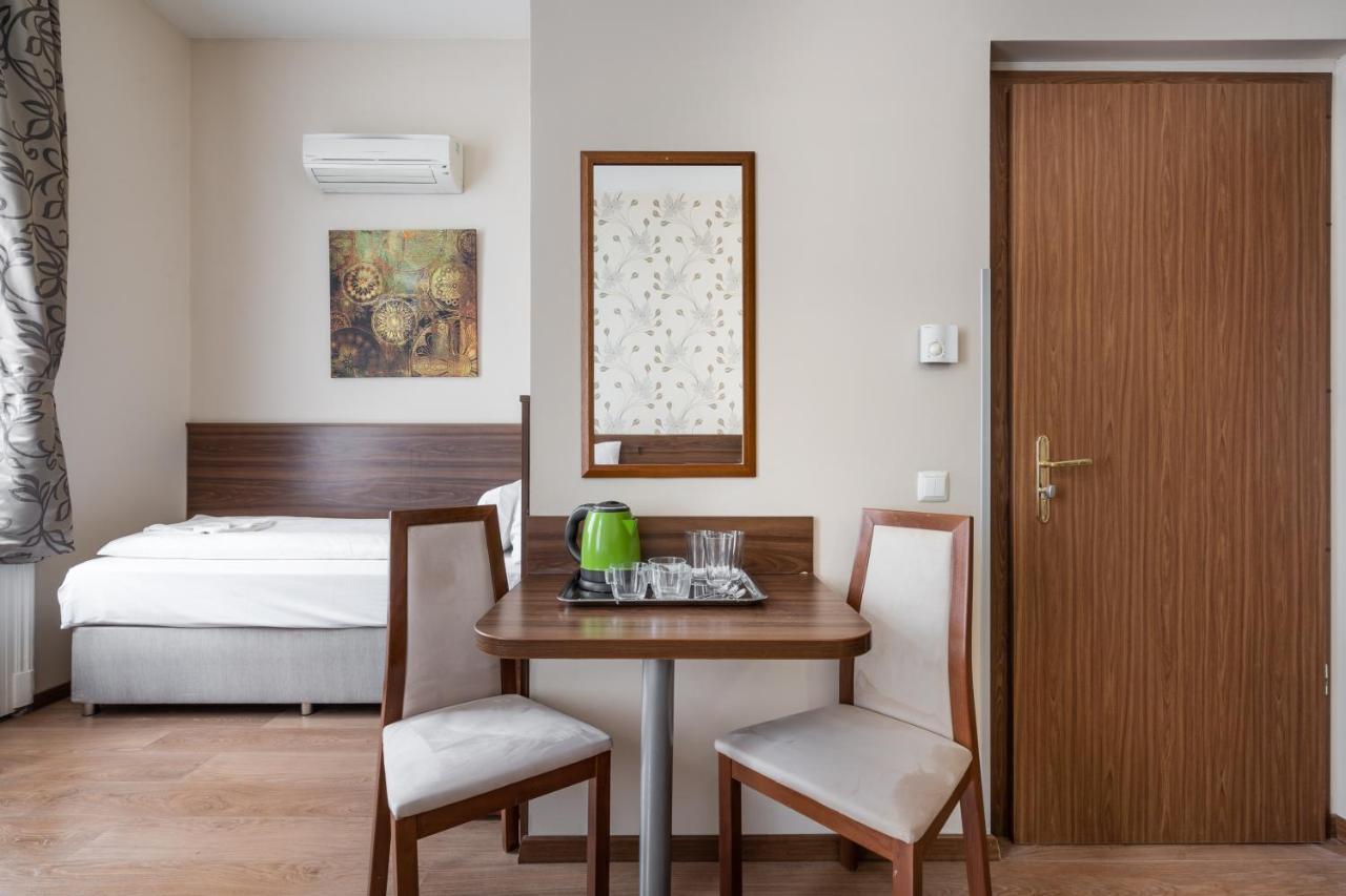 Elit Boutique Rooms- Location by bqa *