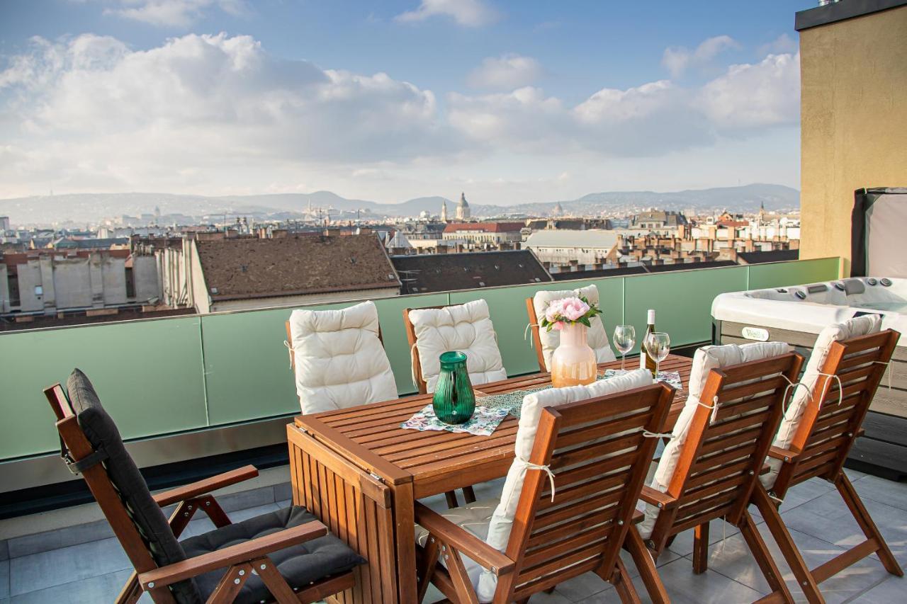 Apartamento Centropolitan Penthouse #jacuzzi #freeparking Budapest