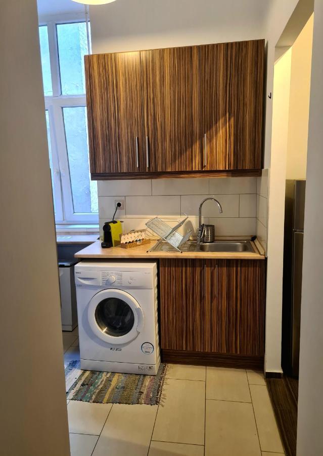 Feeling In The Heart Of Apartamento