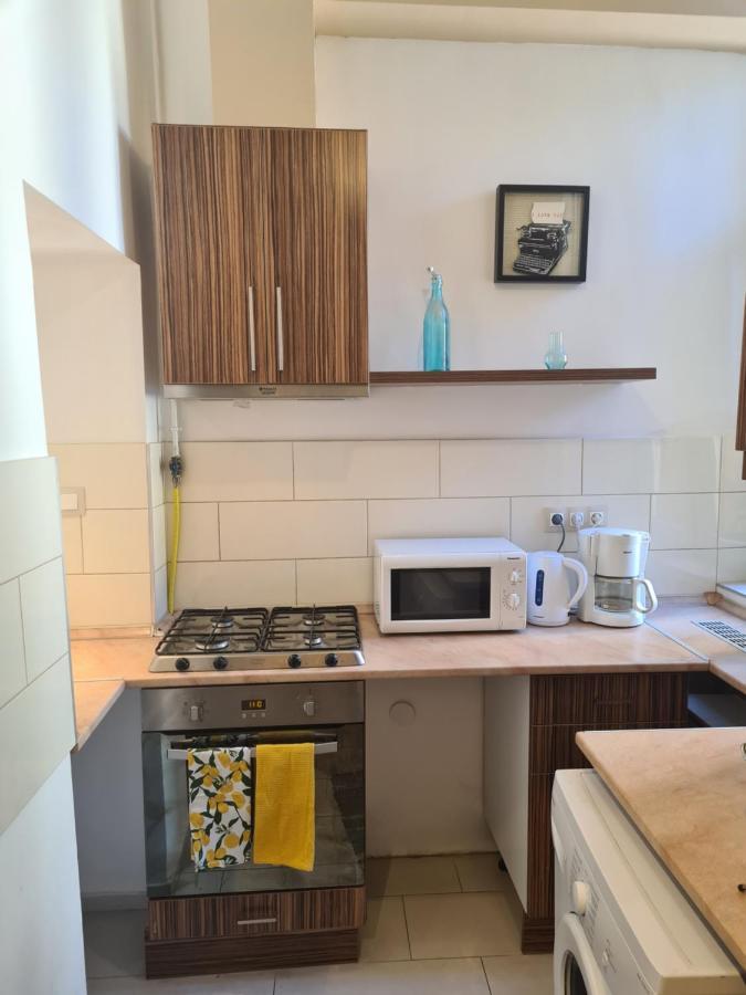 Feeling In The Heart Of Apartamento