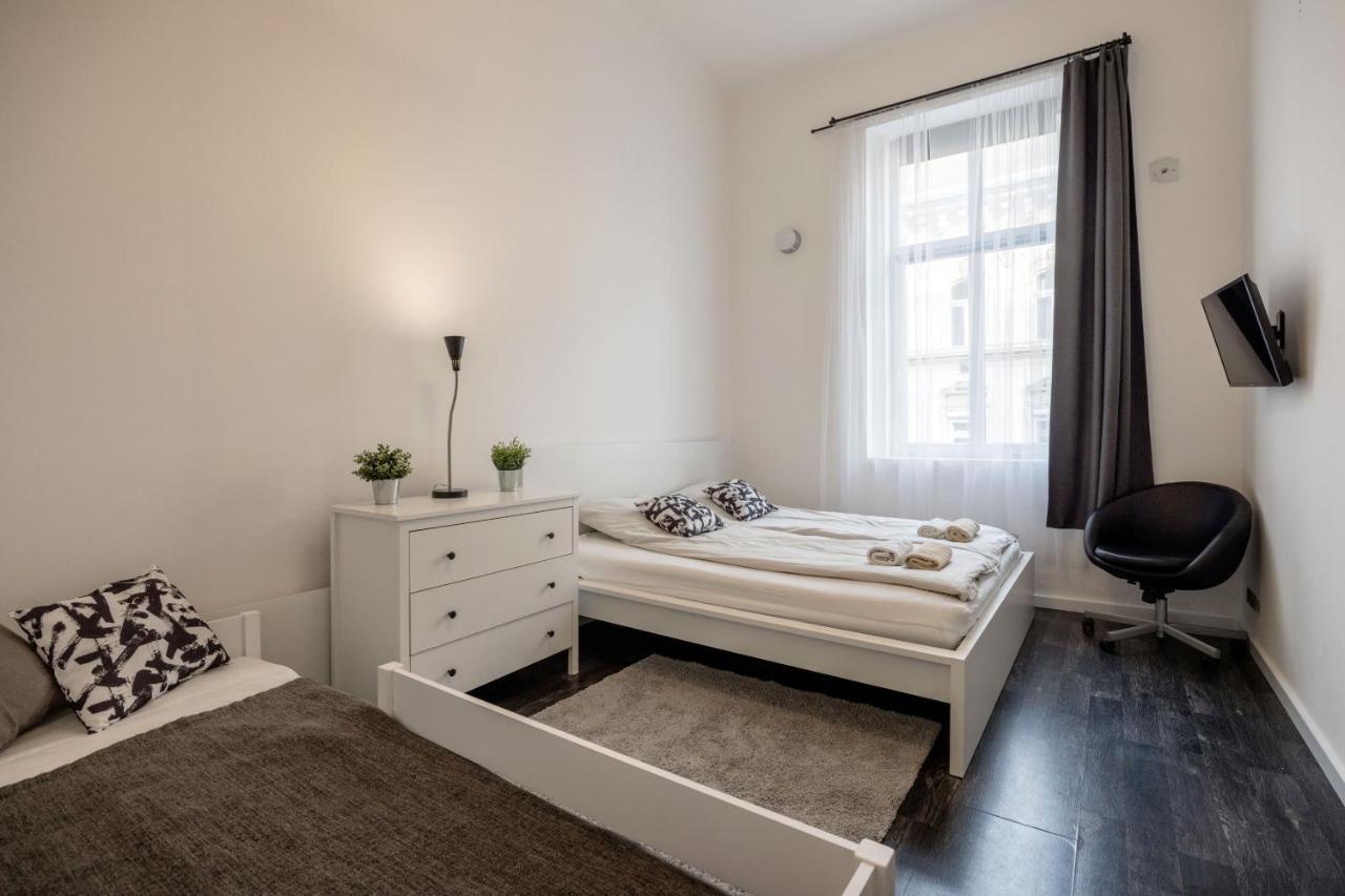 Spacious Almassy Lejlighed *