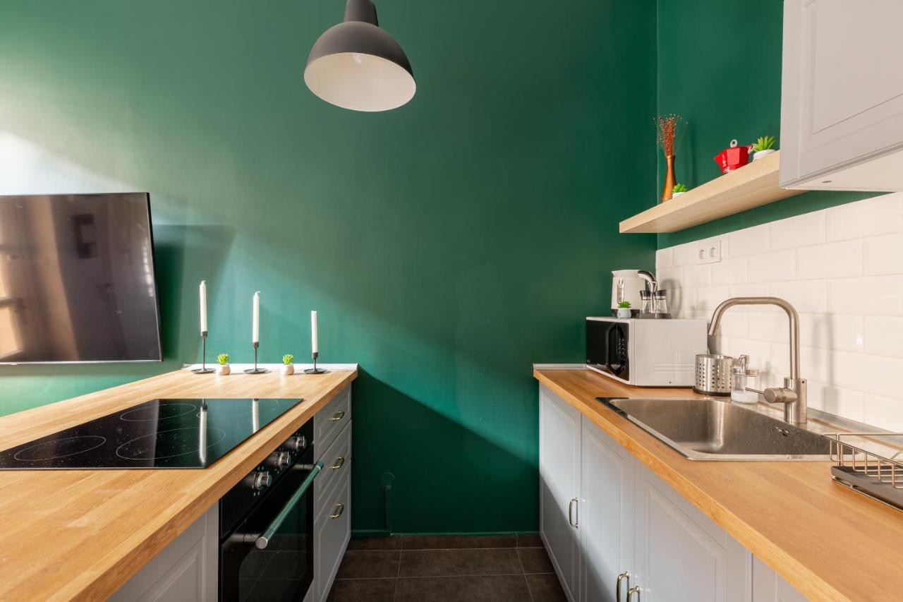 D63 Dohany Apartman *