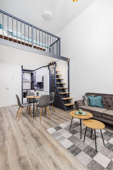Venus - Westside Apartman *