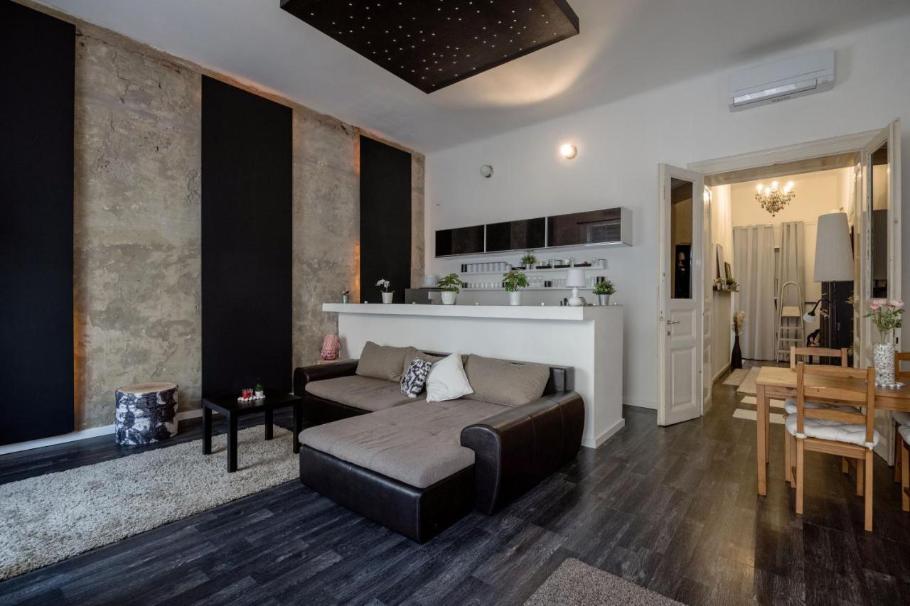 Spacious Almassy Lejlighed *