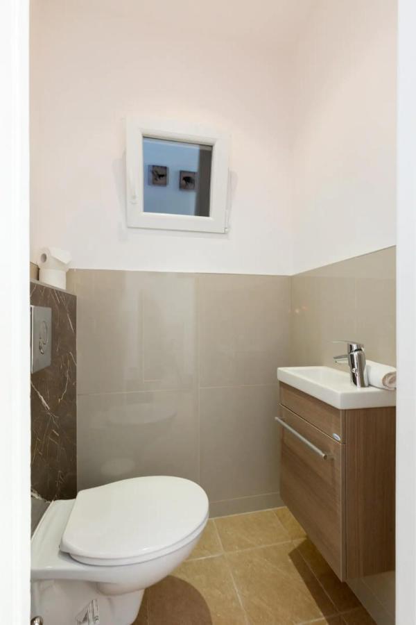 Kresz Geza 29 Westend Station 2 Bedrooms+living Ac Apartament *