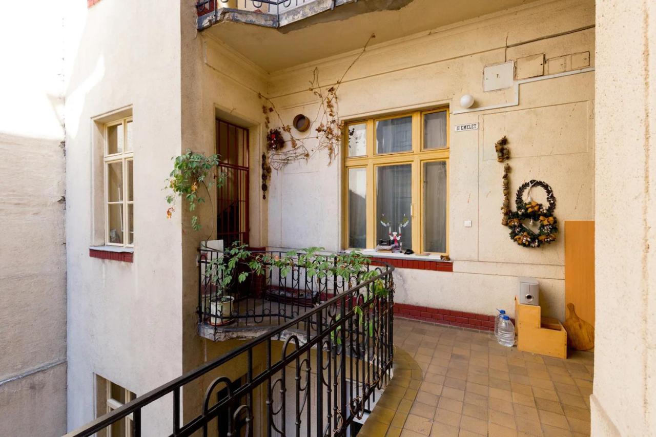 Kresz Geza 29 Westend Station 2 Bedrooms+living Ac Apartament *