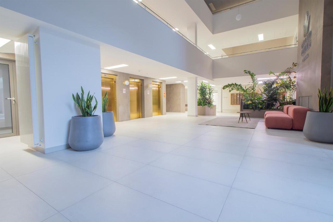 Apartamento Corvin Modern Two Bedroom Free Parking *