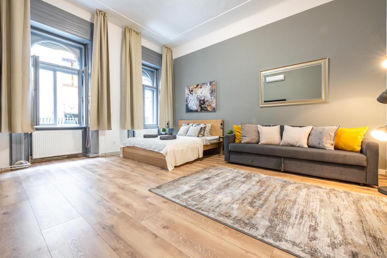 Deluxe Kazincy In The Heart Of Apartment *