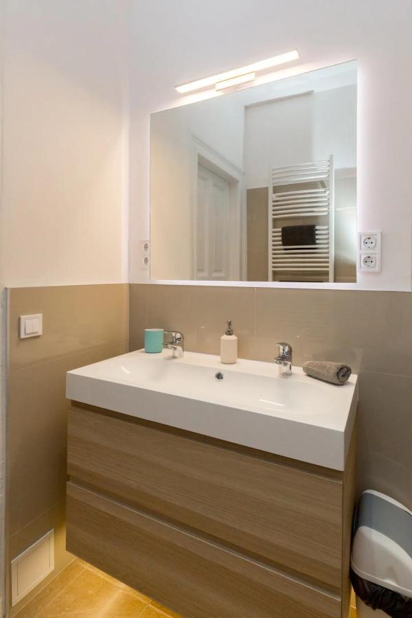 Kresz Geza 29 Westend Station 2 Bedrooms+living Ac * Budapeszt