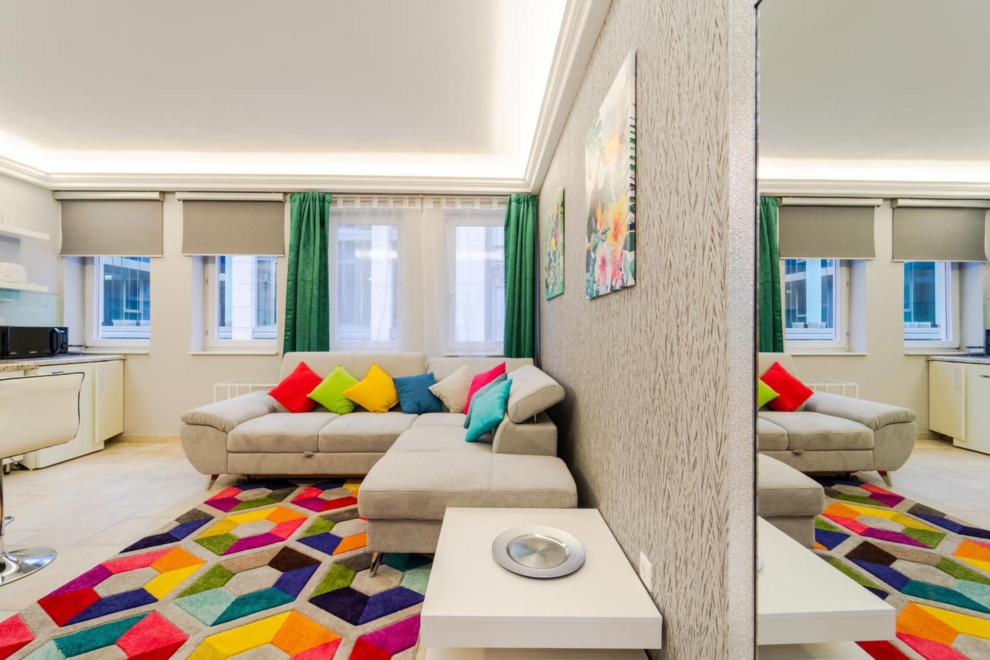 Andrassy Avenue Exclusive
