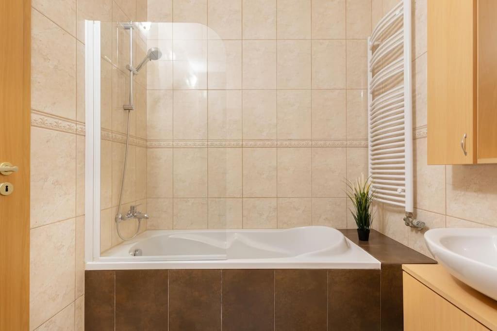 Apartament S22