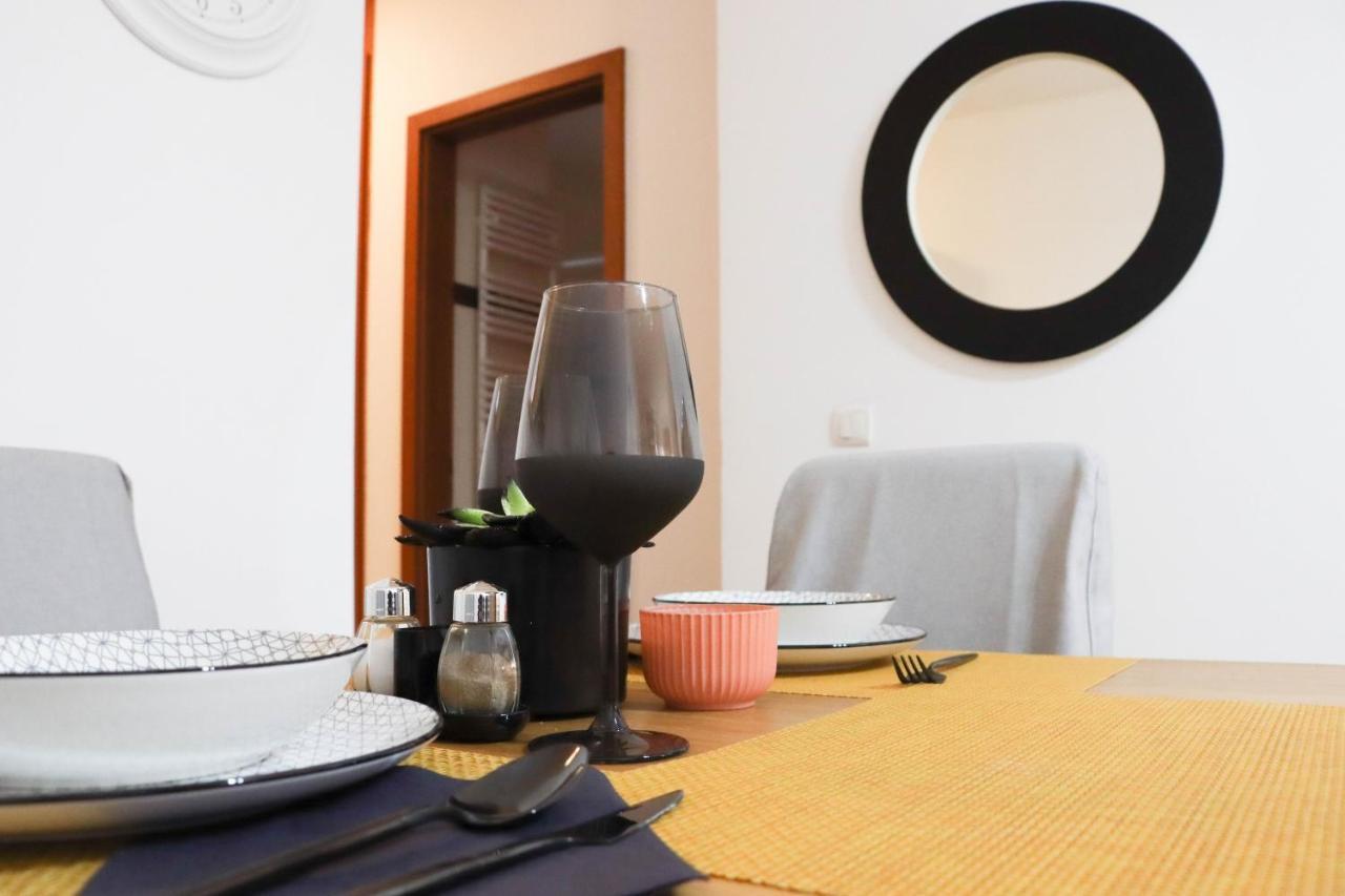 Josephine Apartment *